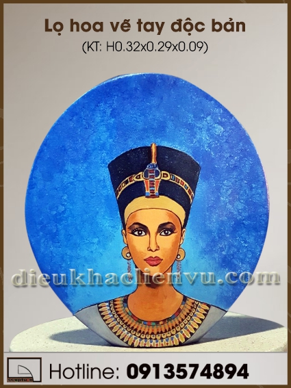 Lọ hoa vẽ tay độc bản